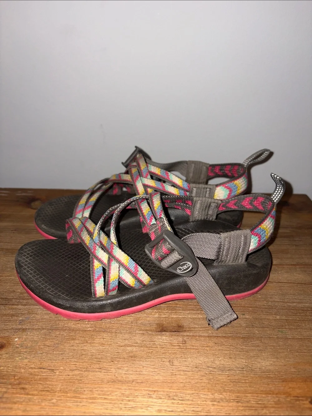 Chaco Kids Multicolor Strap Sandals with Black Footbed and Pink Trim Youth 2